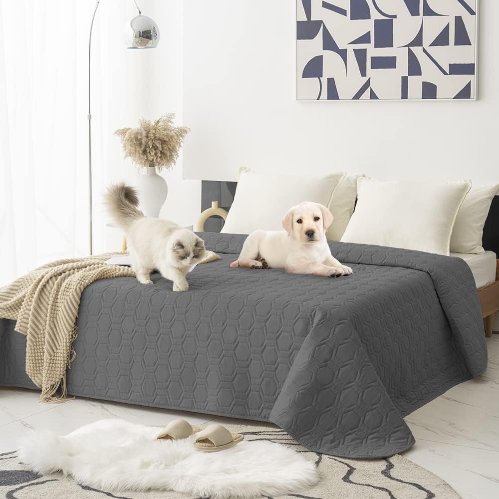 Tcksstex Waterproof and Anti-Slip Dog Bed Cover and Pet Blanket Sofa Pet Bed Mat ，car Incontinence Mattress Protectors Furniture Couch Cover for Most Cats Dogs, Pets（52x82-Ivory）