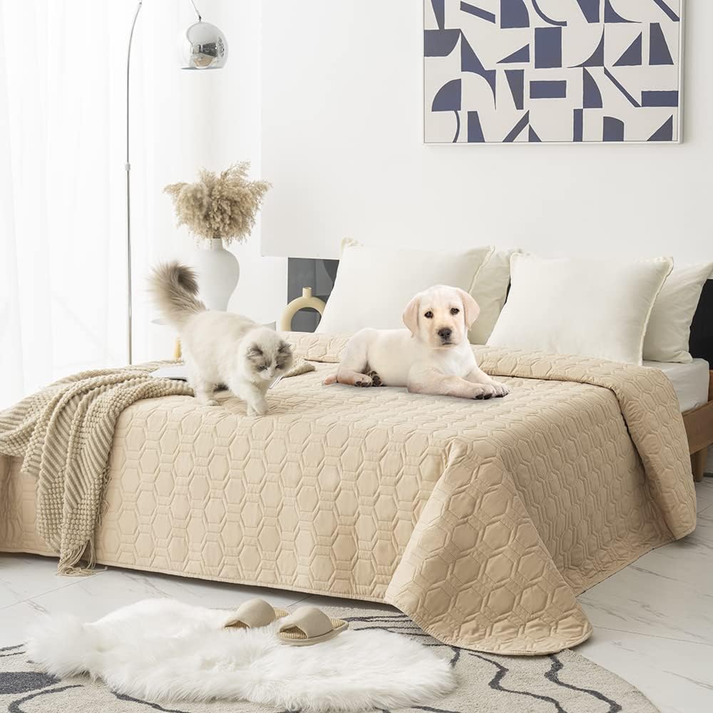 Tcksstex Waterproof and Anti-Slip Dog Bed Cover and Pet Blanket Sofa Pet Bed Mat ，car Incontinence Mattress Protectors Furniture Couch Cover for Most Cats Dogs, Pets（52x82-Ivory）